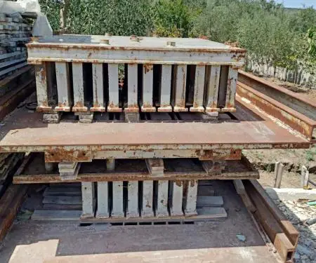 Makineri EL12 prese per blloqe betoni automatike
