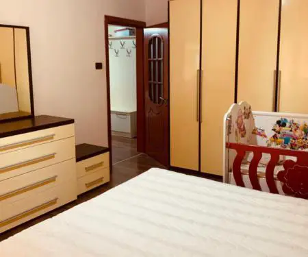 Jepet Shtepi me Qera prane Hotel Diplomat 2