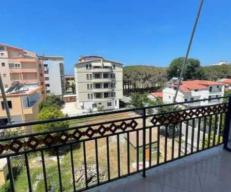 Shtepi plazhi ne golem