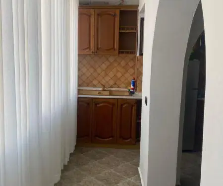 Apartment 2+1 tek Ali Demi prane shkolles 1Maji