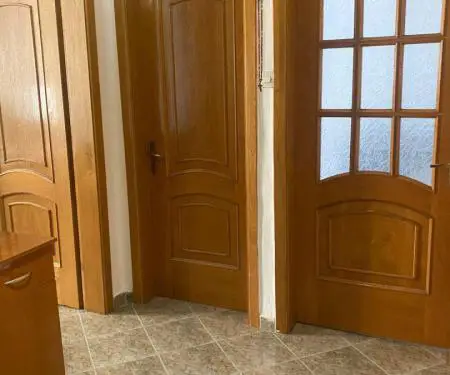 Apartment 2+1 tek Ali Demi prane shkolles 1Maji