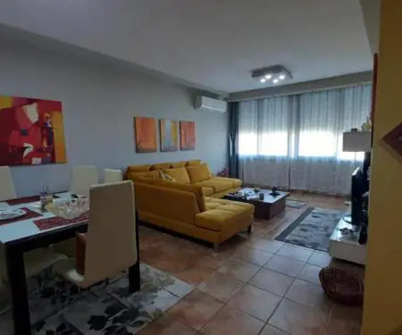 Shitet Apartament 3+1+2 Rr.DIBRES 160.000 €