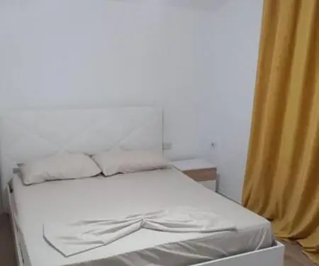 Apartament/ dhoma me qera ditore