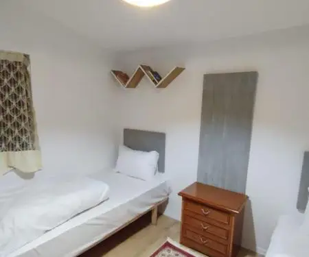 Apartament/ dhoma me qera ditore
