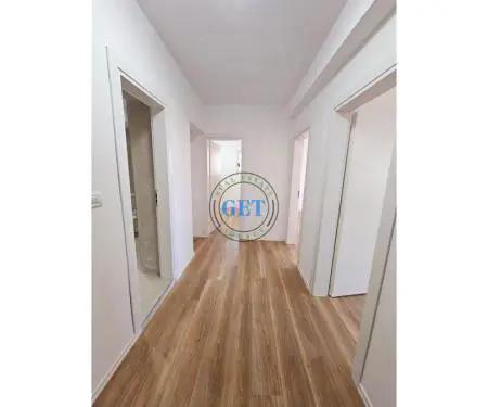 SHITET, APARTAMENT 2+1, PRANE DREJTORIS SE POLICISE, DURRES