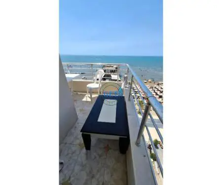 Jepet me qira, Apartament 1+1, pamje ballore me detin, Plazh Iliria, Durrës
