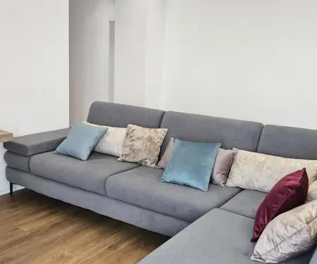 Jepet apartament 3+2+2 me qera Babrru