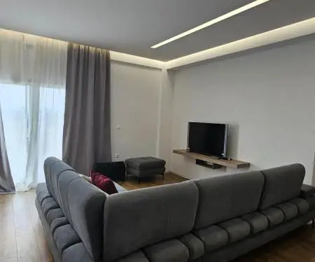 Jepet apartament 3+2+2 me qera Babrru