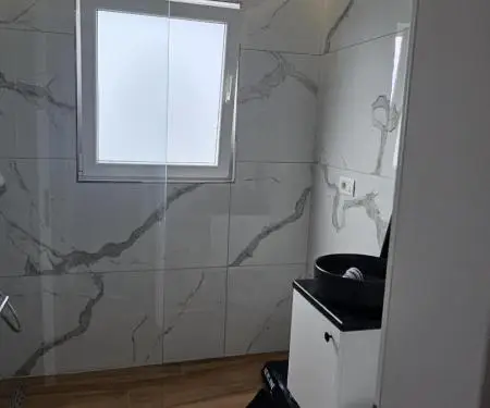 Jepet apartament 3+2+2 me qera Babrru