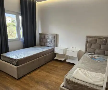 Jepet apartament 3+2+2 me qera Babrru - 7