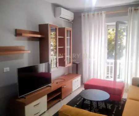 Jepet me qera Apartament 2+1+2 Kompleksi "Kontakt 21" Dhjetori! Tirane '