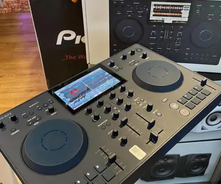 AlphaTheta XDJ-AZ, AlphaTheta OMNIS-DUO , Pioneer DJ OPUS-QUAD, Pioneer DJ XDJ-RX3, Pioneer XDJ-XZ