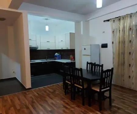 Jepet me qera, 1 +1, 46 000 ALL, rruga Artan Lenja