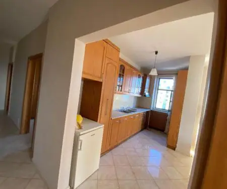 SHITET APARTAMENT 3+1+2 PAMJE DETI, RROTA KUQE PLAZH 160000 EURO - 8