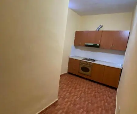 Shtëpi private me qira – Tiranë