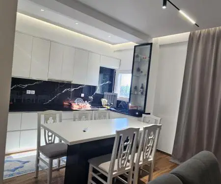 Jepet me qira apartament 3+1+2 në Babrru – 550 € / muaj