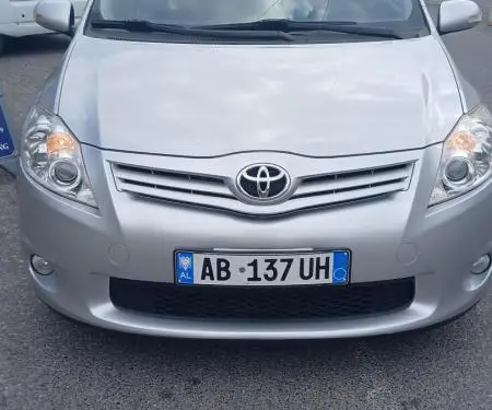 Shes Toyota auris 1.4 viti 2011