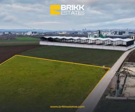 Truall në #shitje – Miradi e Epërme, Fushë Kosovë