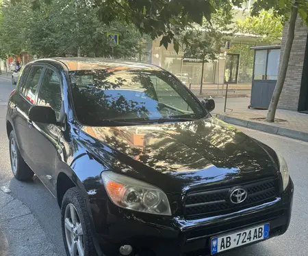 Shitet Toyota RAV-4 2.2 Diesel