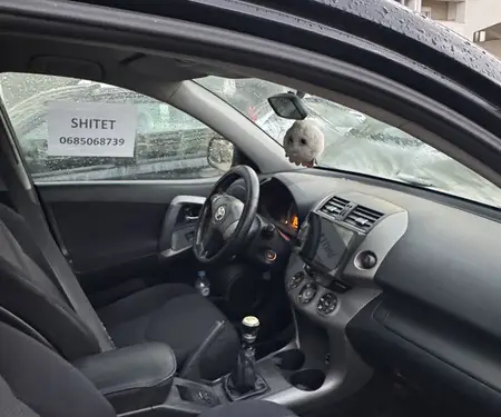 Shitet Toyota RAV-4 2.2 Diesel