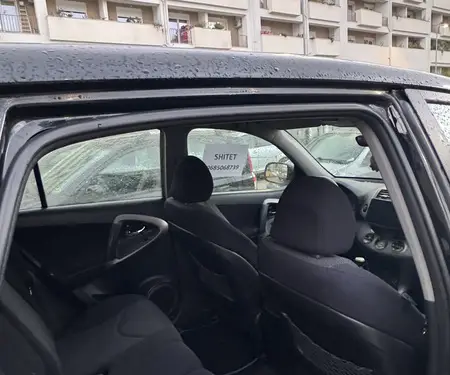 Shitet Toyota RAV-4 2.2 Diesel - 6