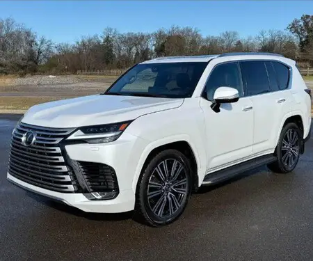 2023 Lexus LX600 4WD Gcc Full Options 16,200KM