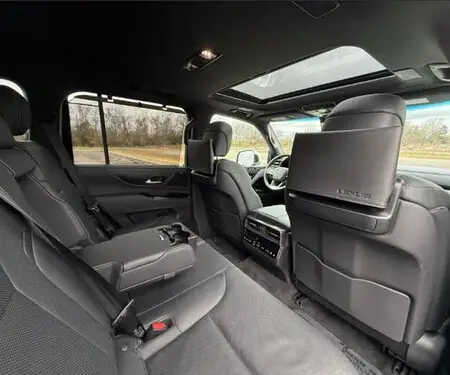 2023 Lexus LX600 4WD Gcc Full Options 16,200KM