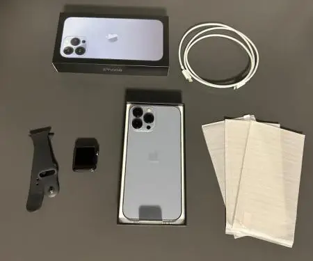 Apple iPhone 13 Pro Max - 128GB - Sierra Blue (Unlocked) $380
