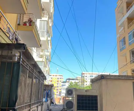 Shitet ose jepet me Qera Apartamenti