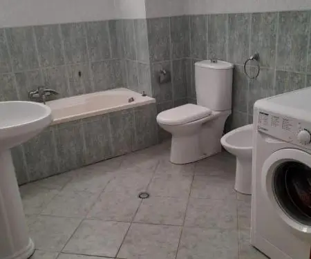 Jepet me Qira Apartamenti