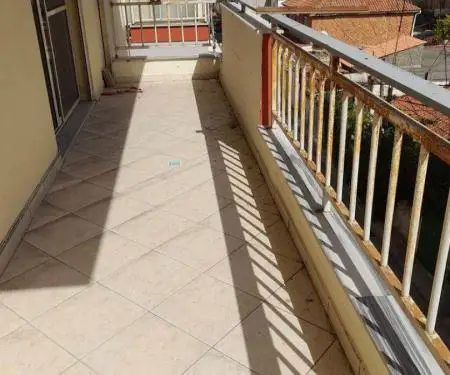 Shitet  Apartamenti