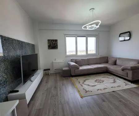 Jepet me qera apartament 2+1, pallat i ri, i sapomobiluar tek Ish Molla, Kinostudio. Cel: 0692043213