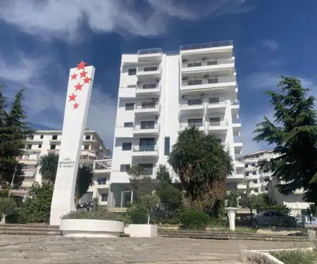 SARANDE SHITET 1+1