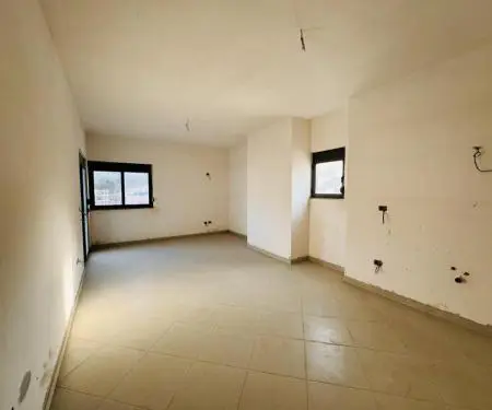 SARANDE SHITET 1+1
