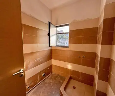 SARANDE SHITET 1+1 - 6