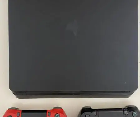 PS4 slim