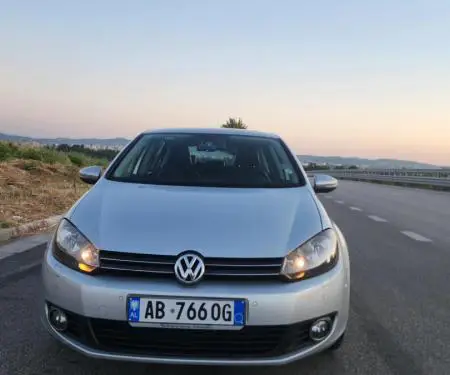 Jepet me qera Golf 6