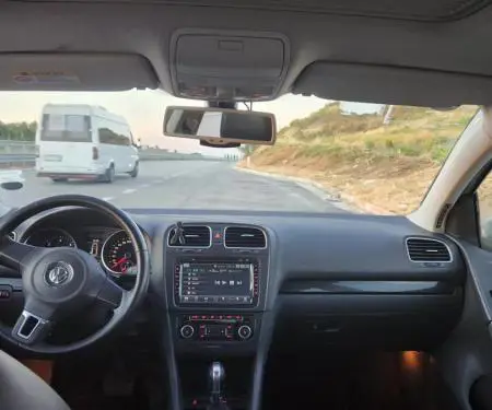 Jepet me qera Golf 6