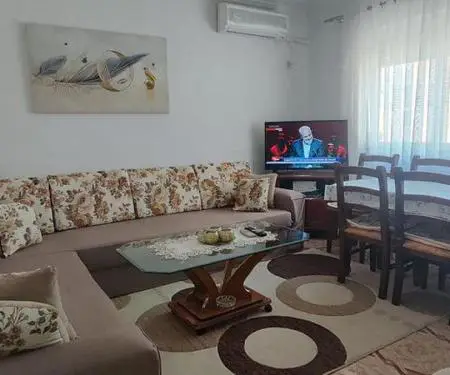 Shitet apartament 2+1 te brryli perball maternitetit te ri. - 7