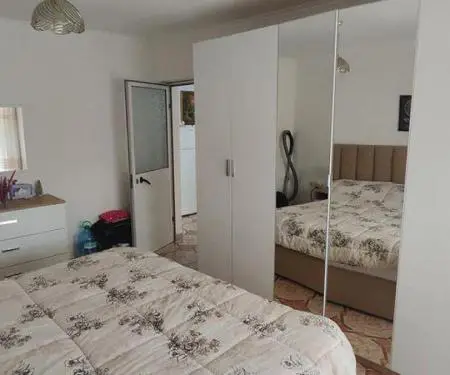 Shitet apartament 2+1 te brryli perball maternitetit te ri. - 8