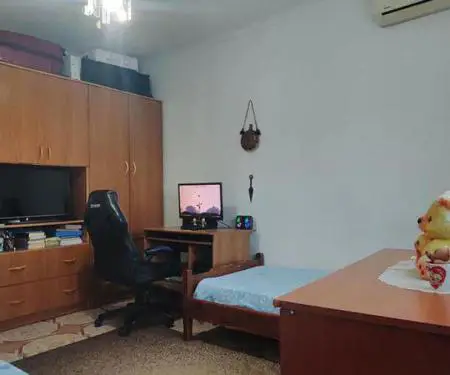 Shitet apartament 2+1 te brryli perball maternitetit te ri. - 10