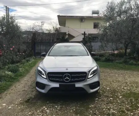 Mercedes Benz GLA200 4Matic