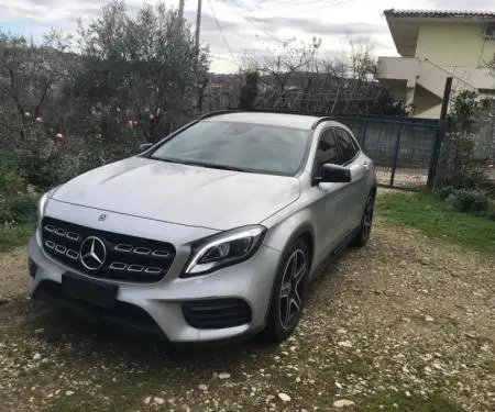 Mercedes Benz GLA200 4Matic