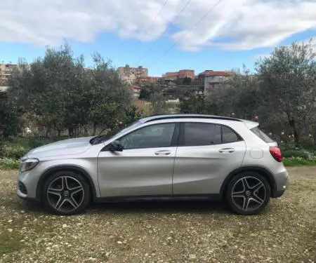 Mercedes Benz GLA200 4Matic