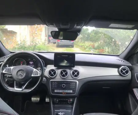 Mercedes Benz GLA200 4Matic - 9