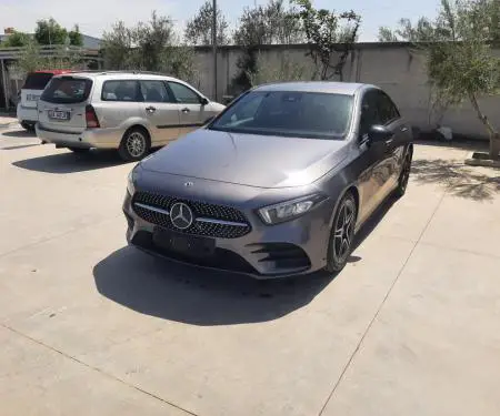 Mercedes Benz A180