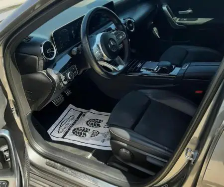 Mercedes Benz A180 - 8