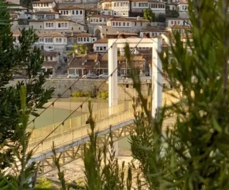Guide touristique en Albanie