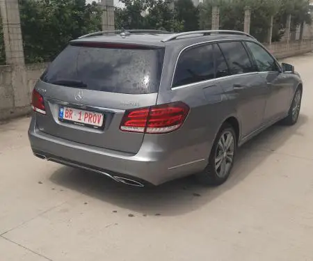 Mercedes Benz E250  4Matic