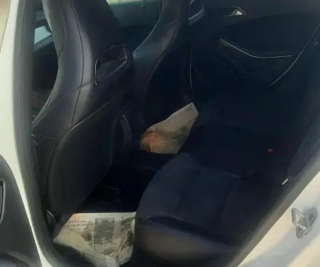 Mercedes Benz GLA200 4Matic Look AMG - 7